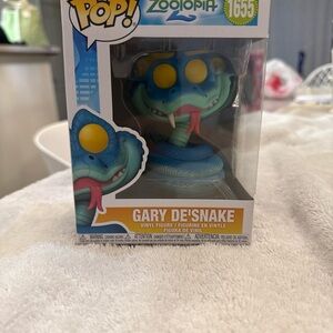 Disney Zootopia Gary De'Snake Vinyl Figure - Blue and Yellow